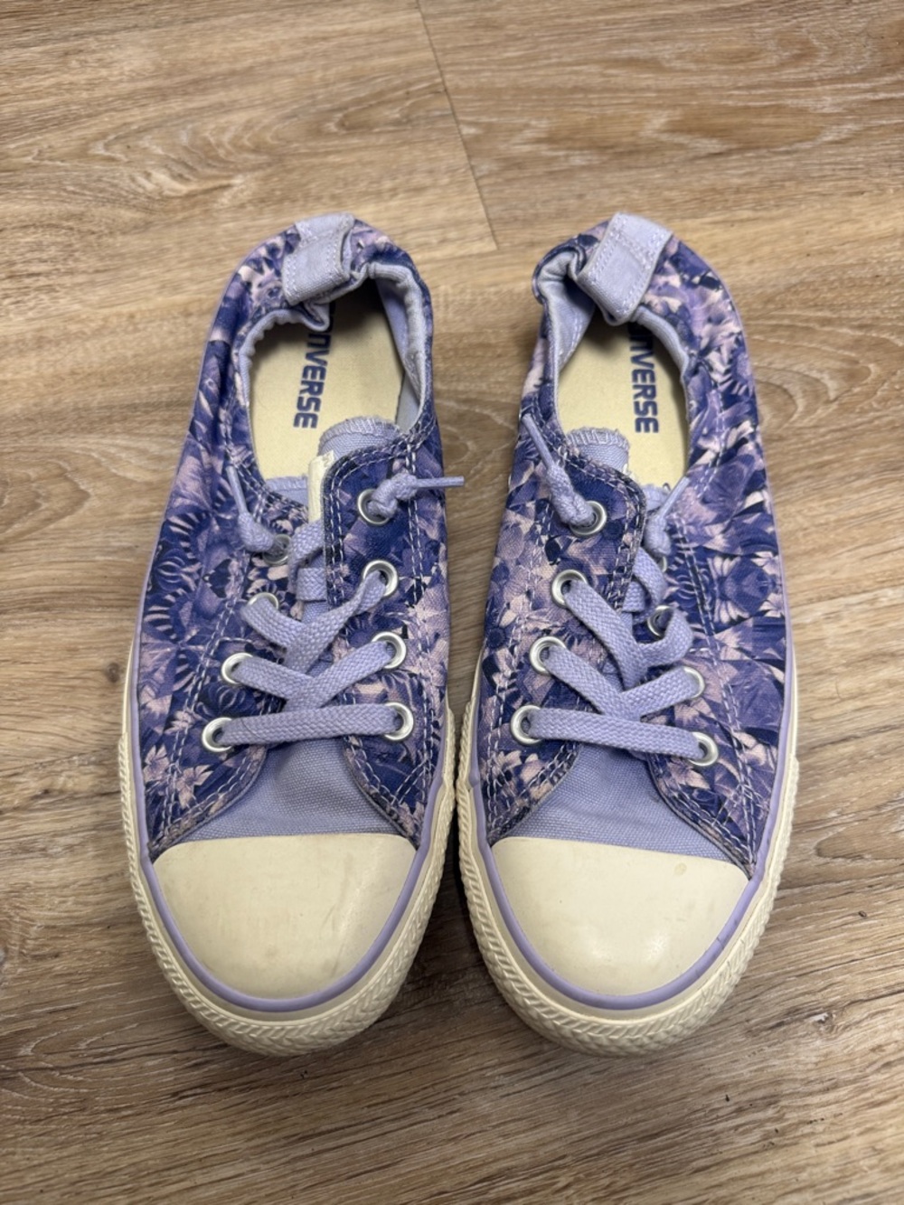 Converse Lavender Floral Canvas Low-Top Sneakers - Purple